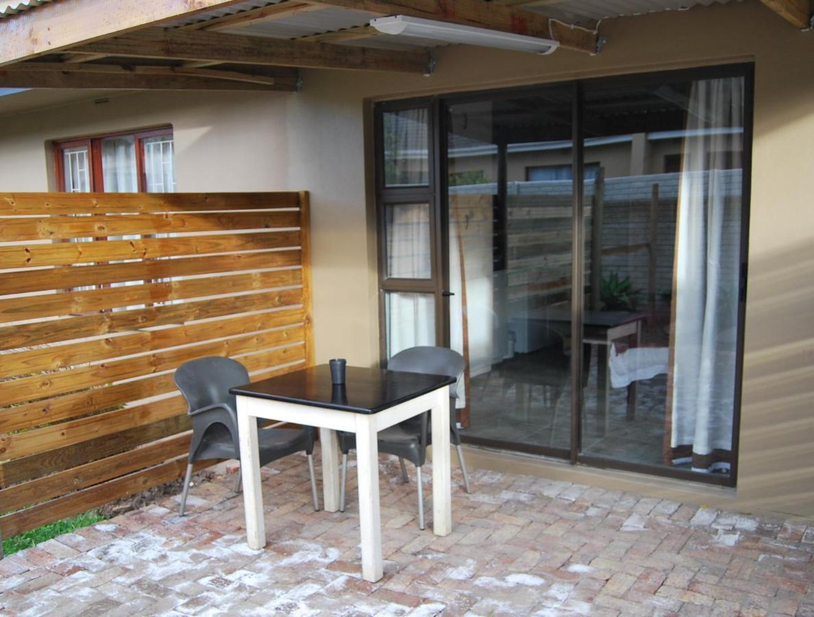 14 Cluster Cottages George Extérieur photo