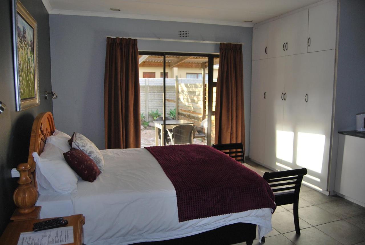 14 Cluster Cottages George Extérieur photo