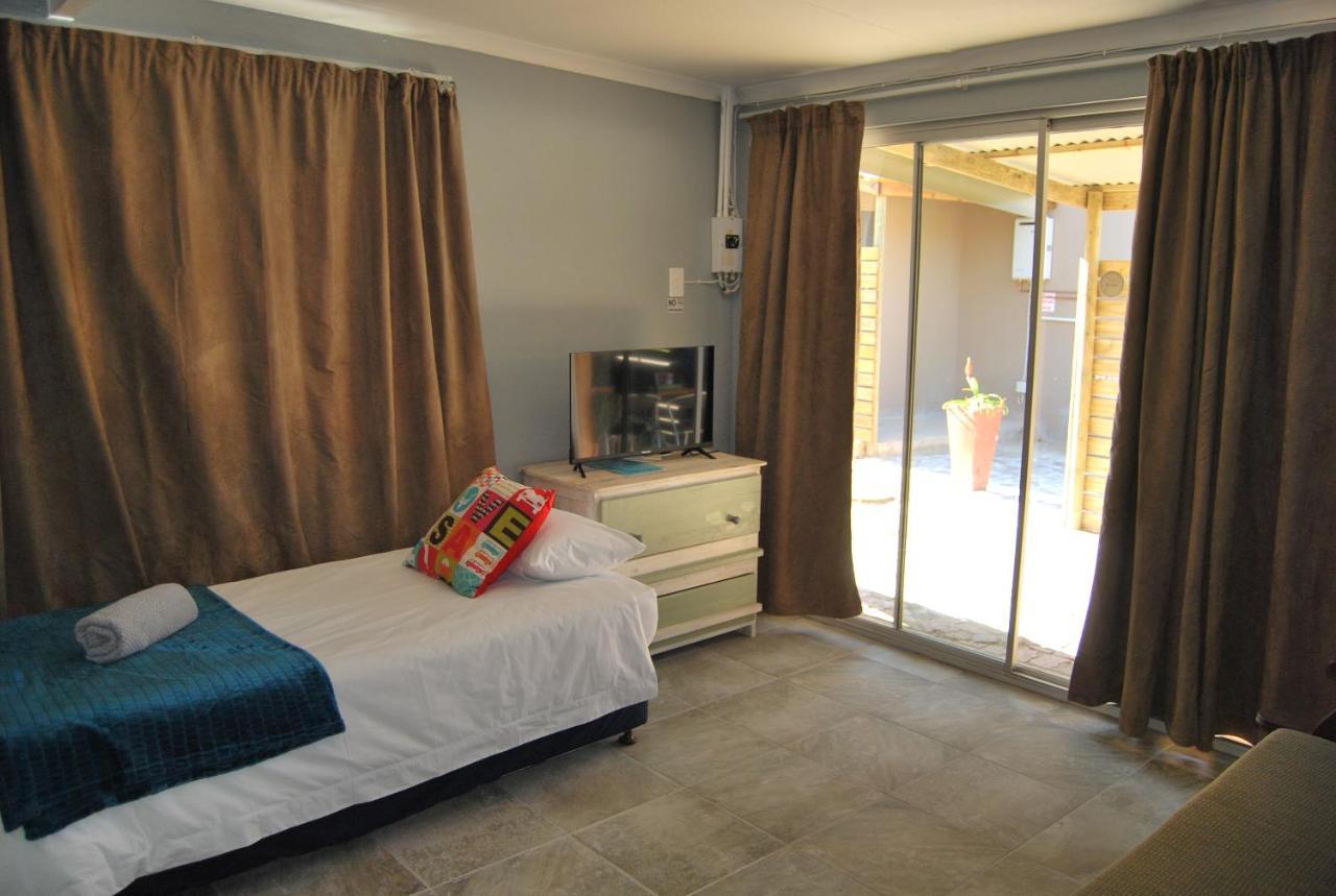 14 Cluster Cottages George Extérieur photo